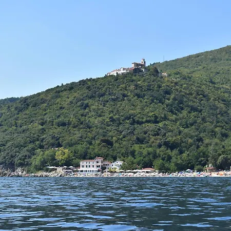 Persic Apartamento *