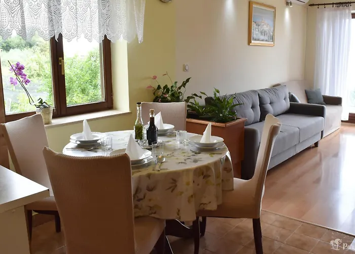 Persic 公寓 莫什奇尼策